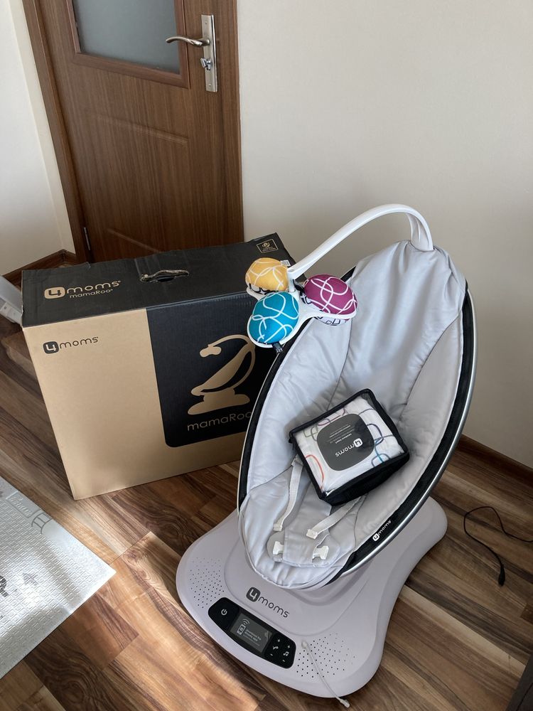 Електрическа бебешка люлка mamaRoo 4.0 Classic