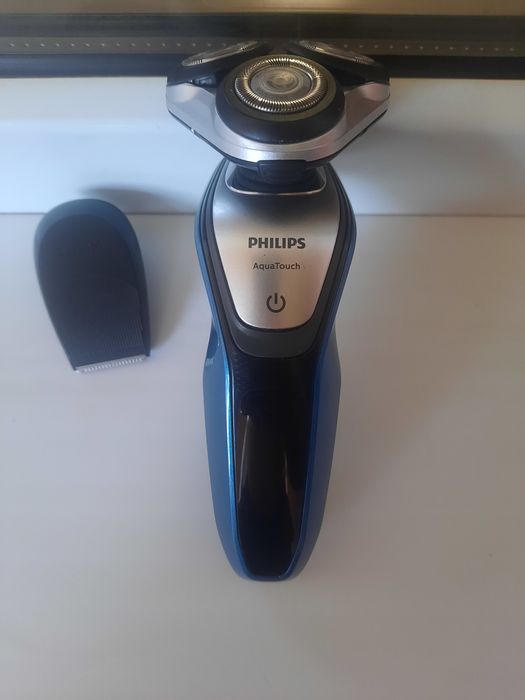 Электробритва Philips