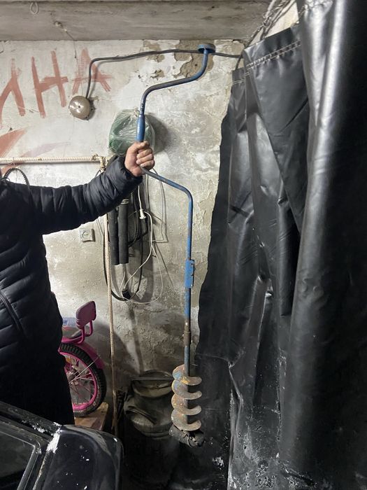 Ледобур для рыбалки