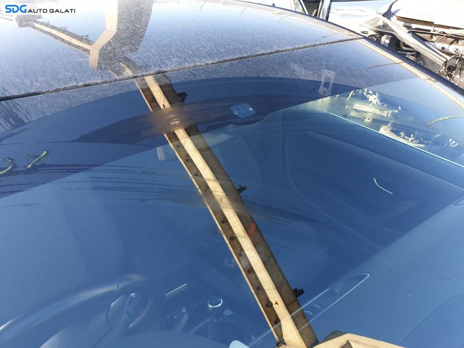 Parbriz Geam Sticla cu Senzor Ploaie Lumina Fara Degivrare Incalzire Volkswagen Passat CC 2008 - 2012 [C3783]