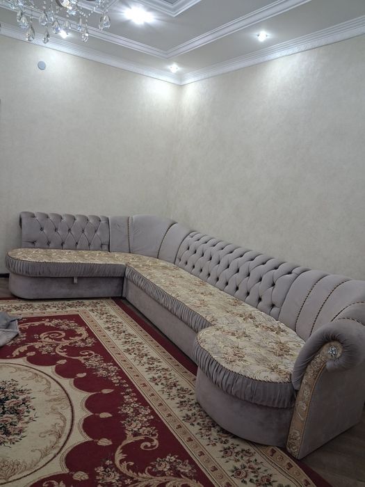 Диван угловой в отличном состоянии