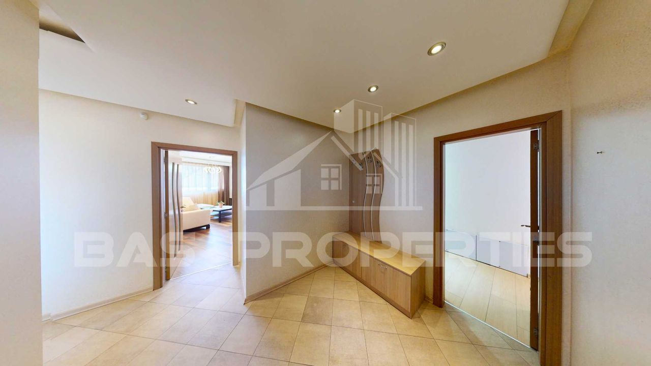 Продава се Многостаен апартамент в София, Манастирски ливади - 356 кв.м за 2295 €/кв.м - Снимка #1