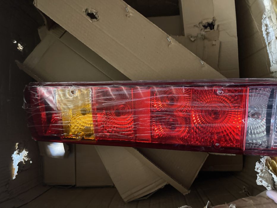 Фонарь задний HOWO T5G ) левый, правый