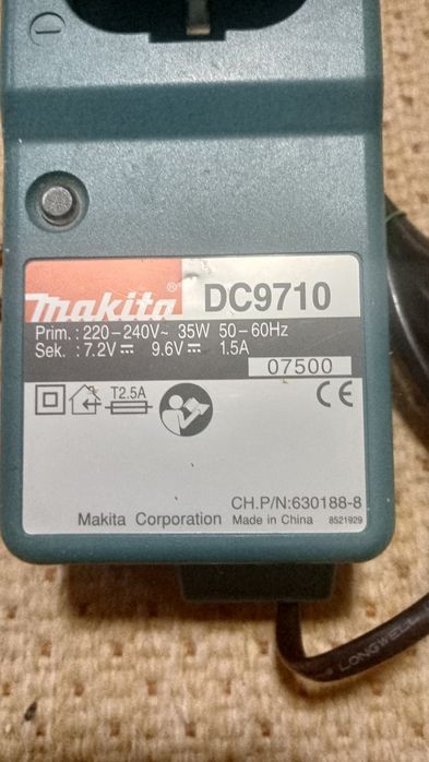 Incarcator acumulatori Makita