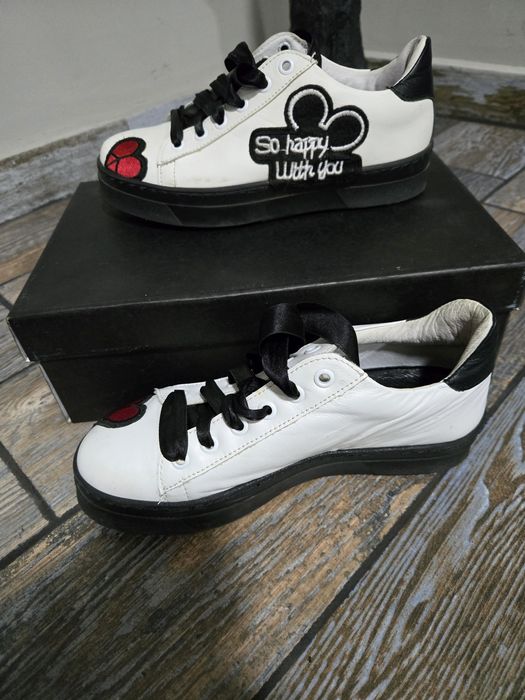 Дамски елегантни и спортни обувки