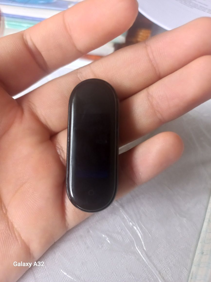 MiBand 5, работает отлично