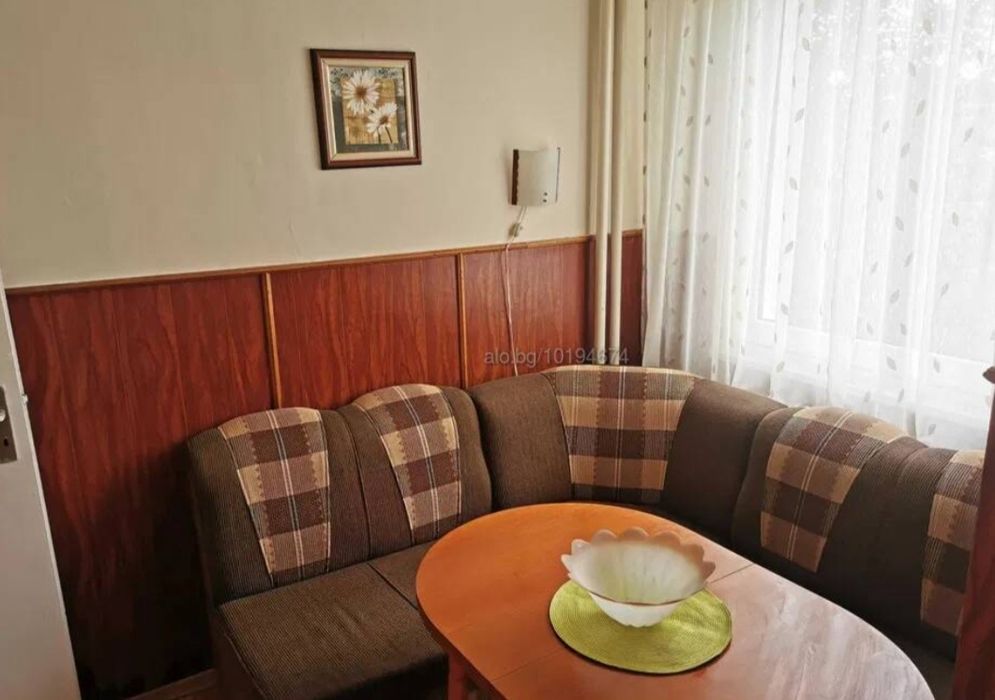 Ъглов диван за кухня