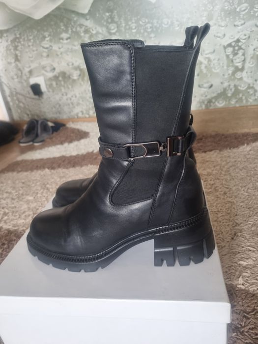 Продам ботинки из натуральной кожи , зимние на 39р.