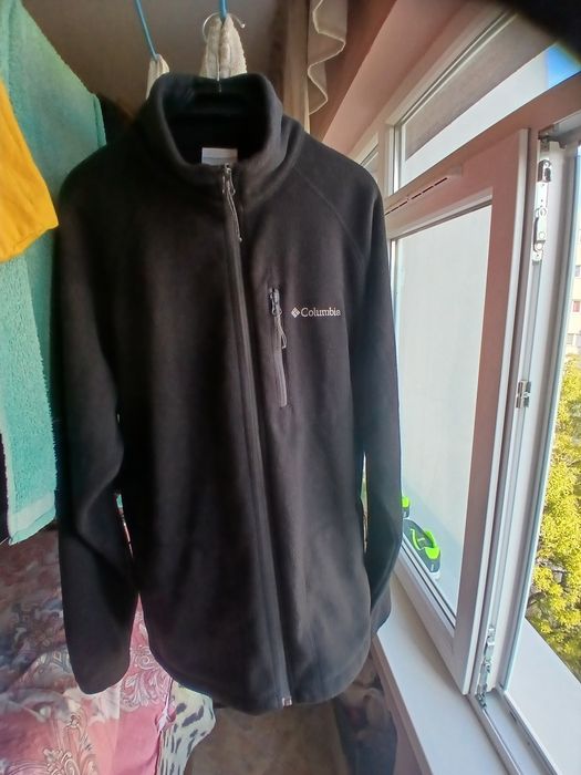 Vând bluza ( polar) columbia