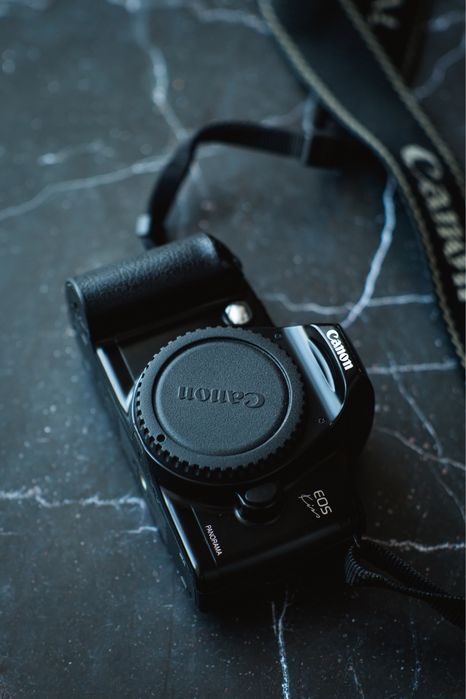 Плёночный фотоаппарат Canon