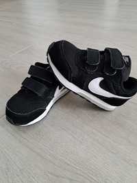 Nike marimea 25.