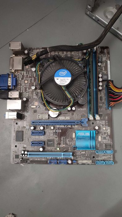 Asus дънна платка с процесор и RAM