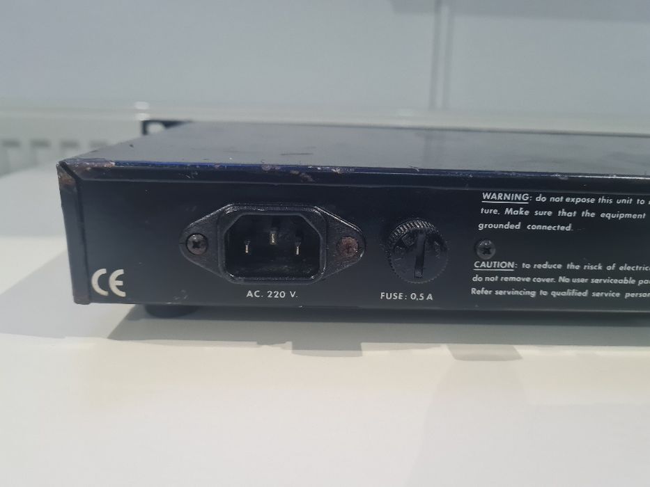 Egalizator audio rack 1U