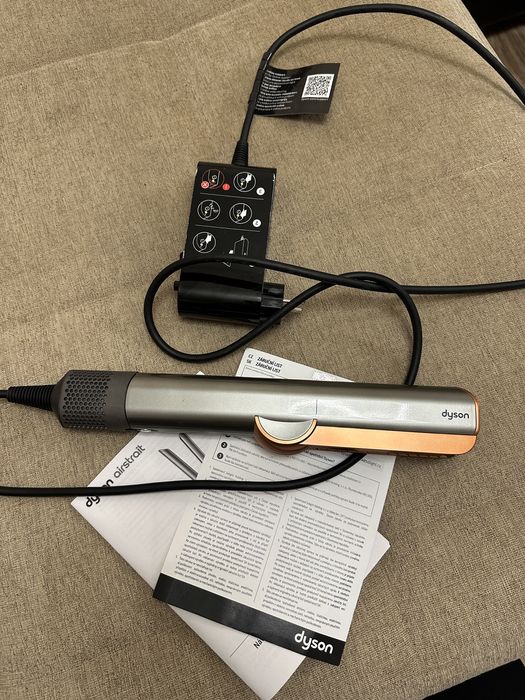 Dyson Airstrait преса за коса