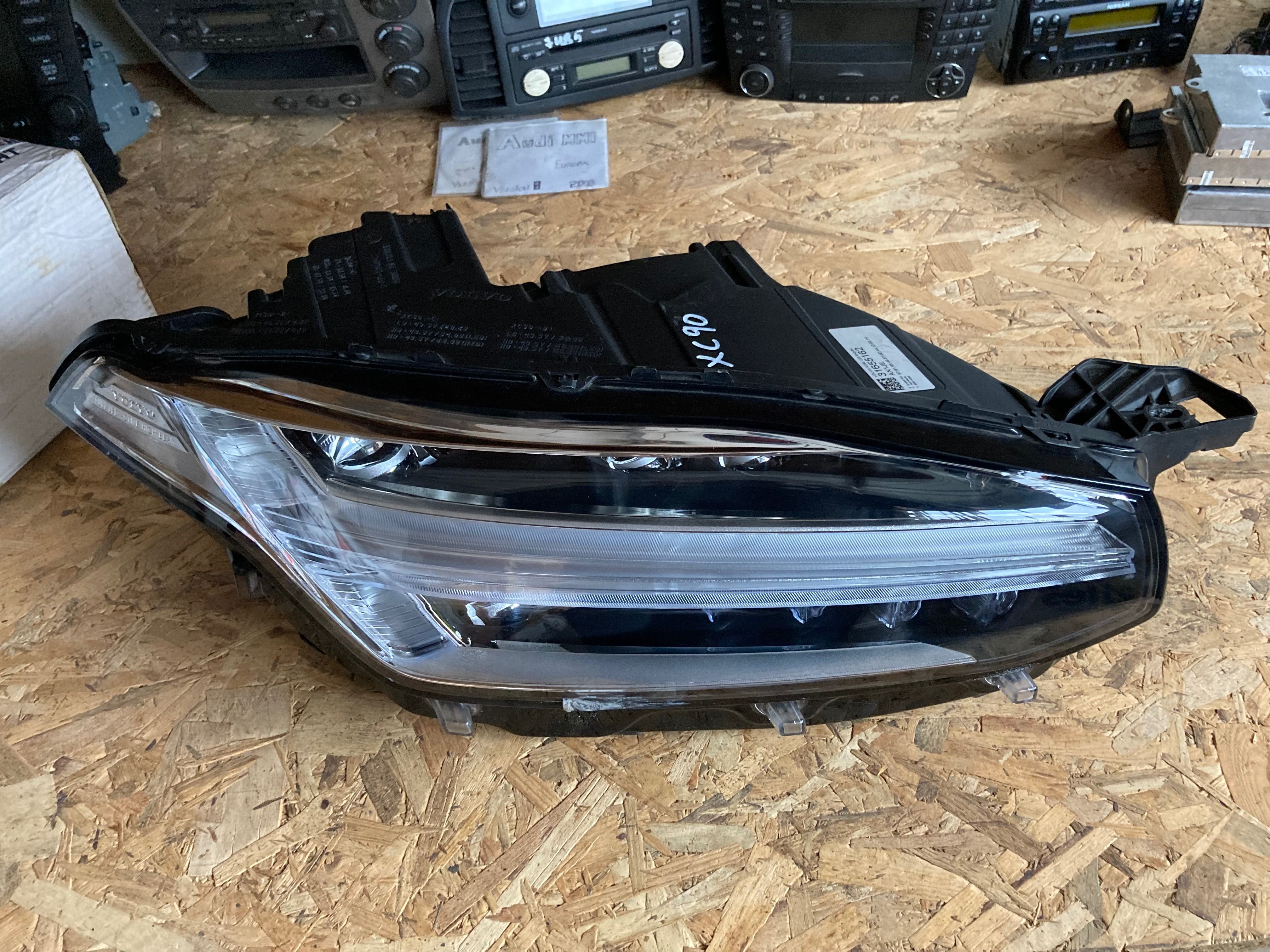Десен Фар, фарове Volvo XC90 Full LED / Волко хц90 фул лед.