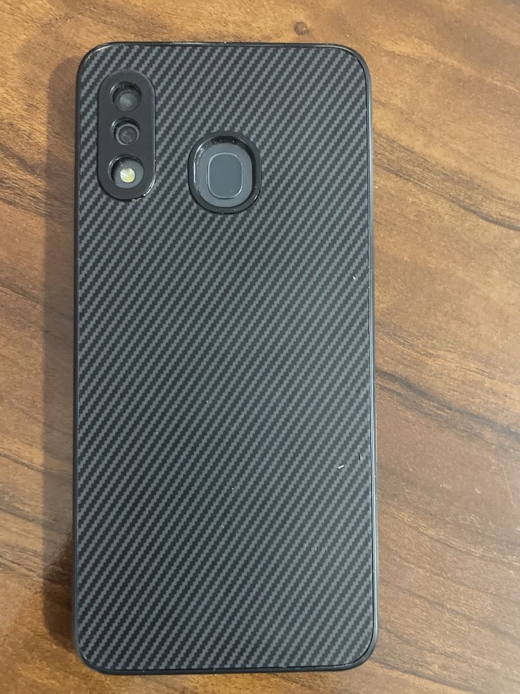 Samsung Galaxy A30