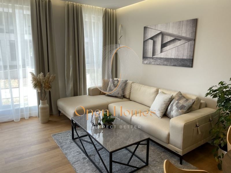 Продава се Двустаен апартамент в Пловдив, Остромила - 69 кв.м за 1883 €/кв.м - Снимка #1