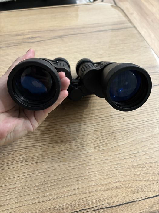 Продам бинокль Bushnell