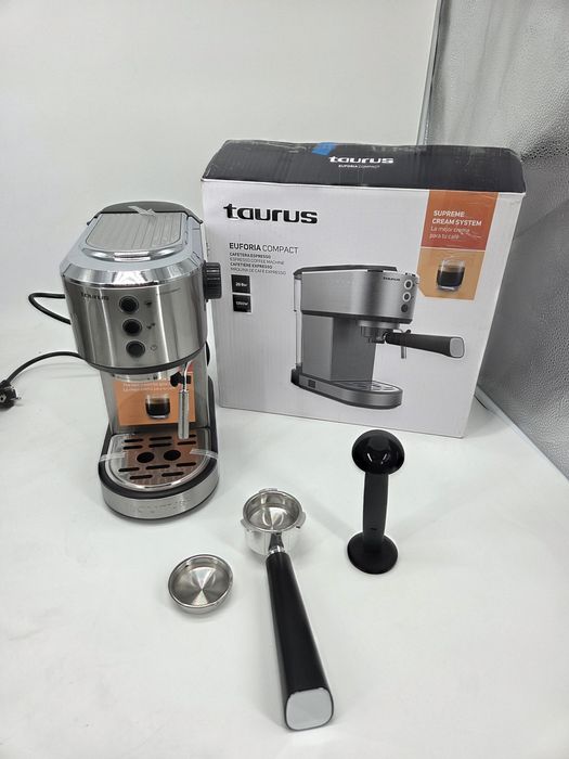 Чисто нова кафемашина TAURUS EUFORIA COMPACT 20бара 1350вата