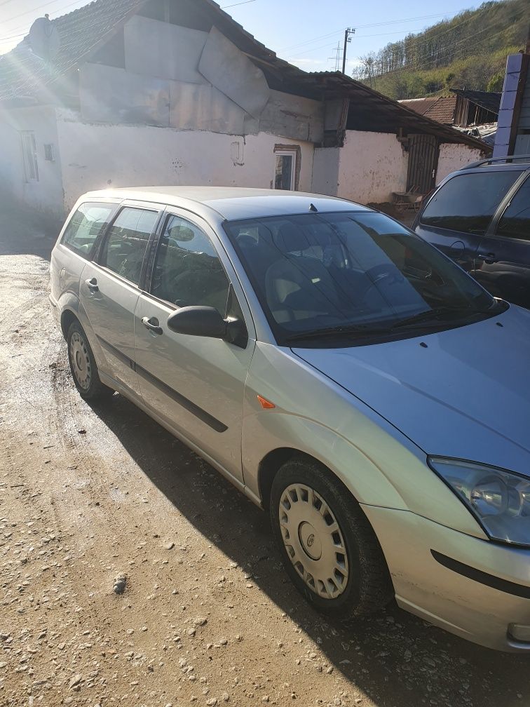 Vând Ford focus tdci an 2004