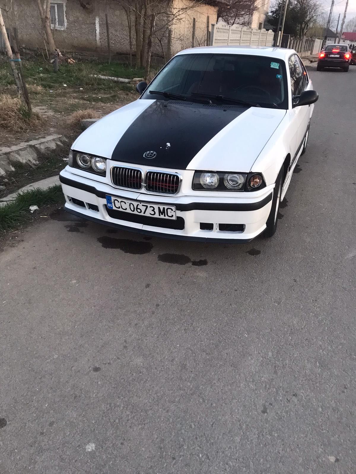 BMW e36 318is vând