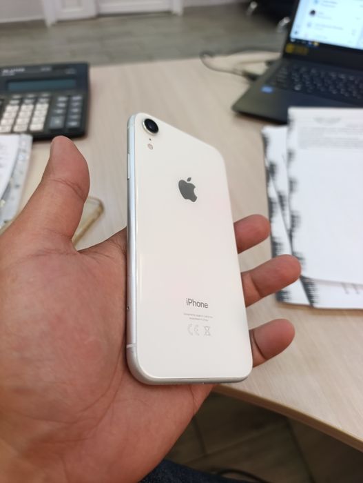iPhone xr  продам
