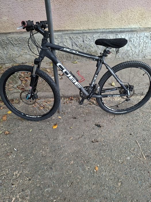 Se vând 2 biciclete