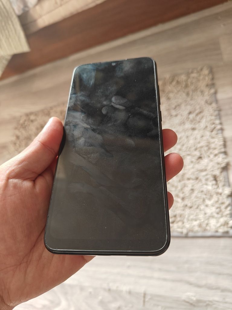 Redmi 9a 4+1/64 sotiladi