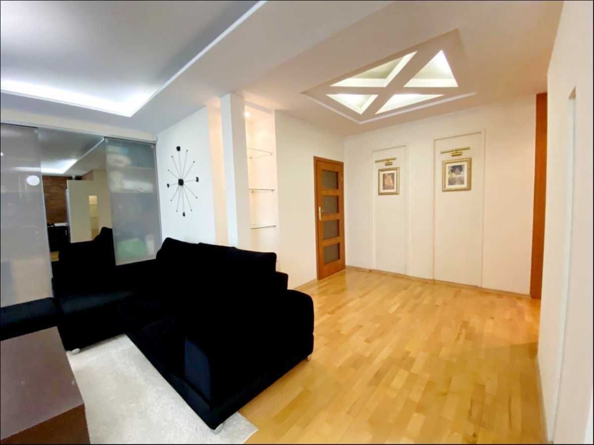 Дава се под наем Двустаен апартамент в София, Център - 65 кв.м за 510 € - Снимка #1