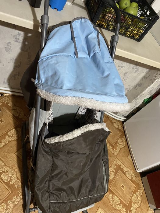 Продам санки коляску срочно