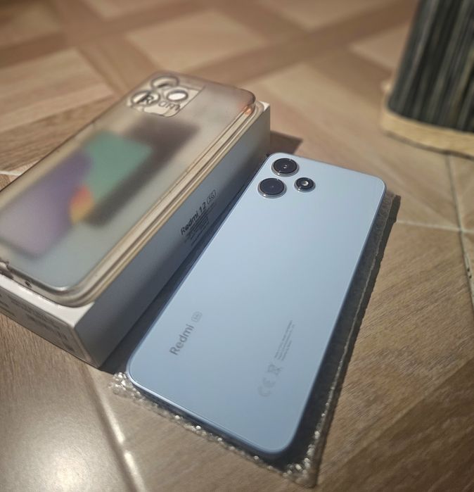 Telefon Xiaomi Redmi 12 / 128GB / 5G / Sky Blue