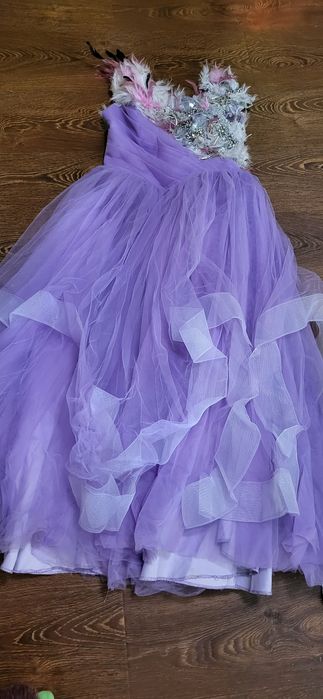 Платья по 200000 тысяч сум