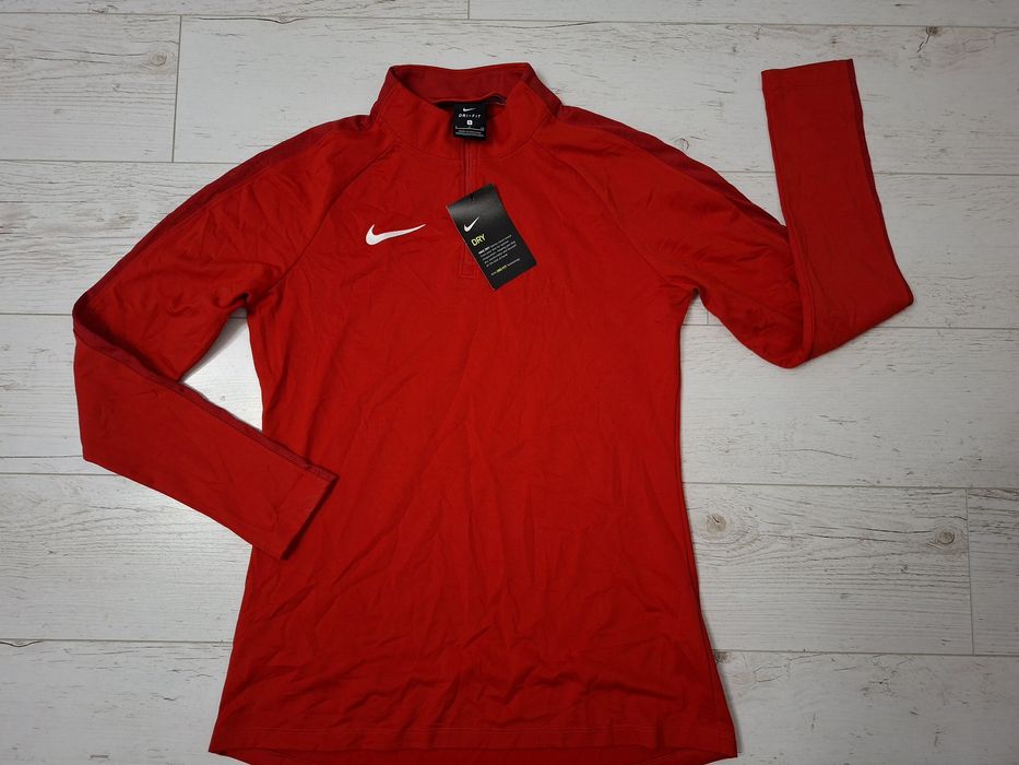 Nike-Ориг. Дамско горнище Ново!!!