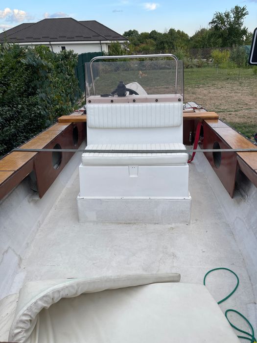 Vand barca aluminiu starcraft 560