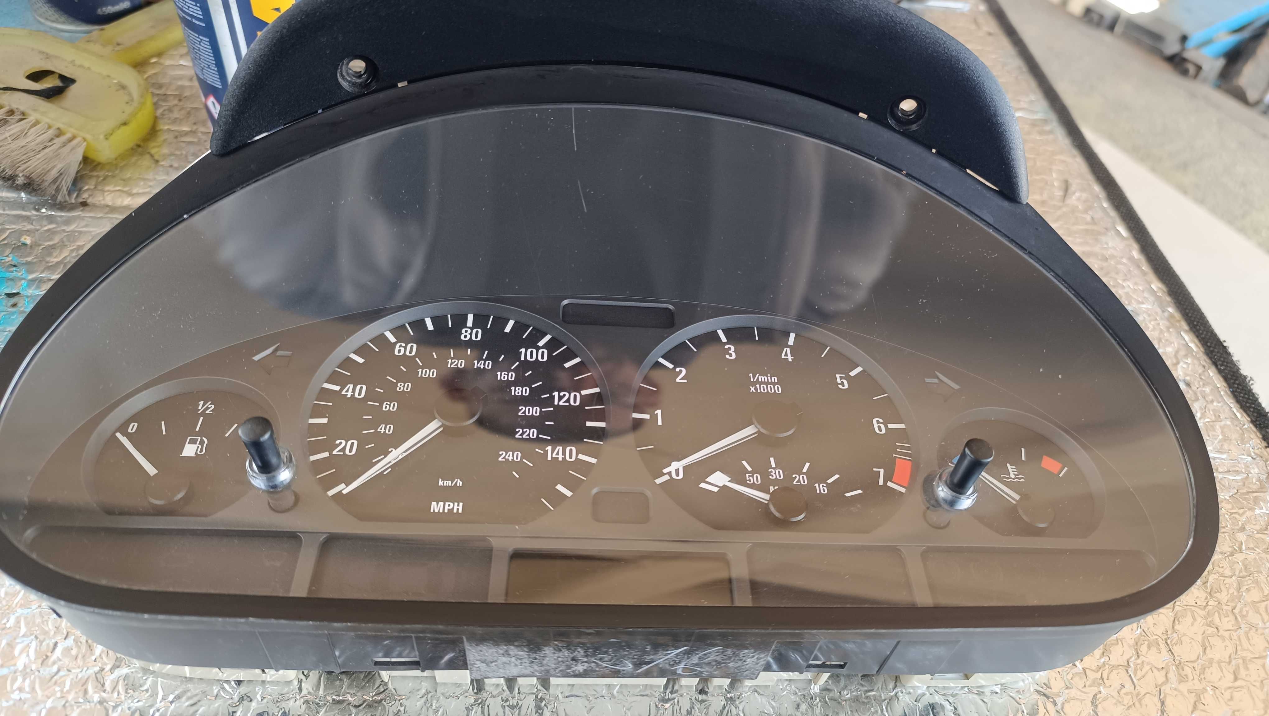 Километраж за BMW 3 Series E46