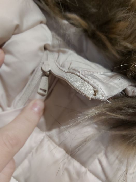 Най-добрите цени за годината!Зимно дамско яке Guess