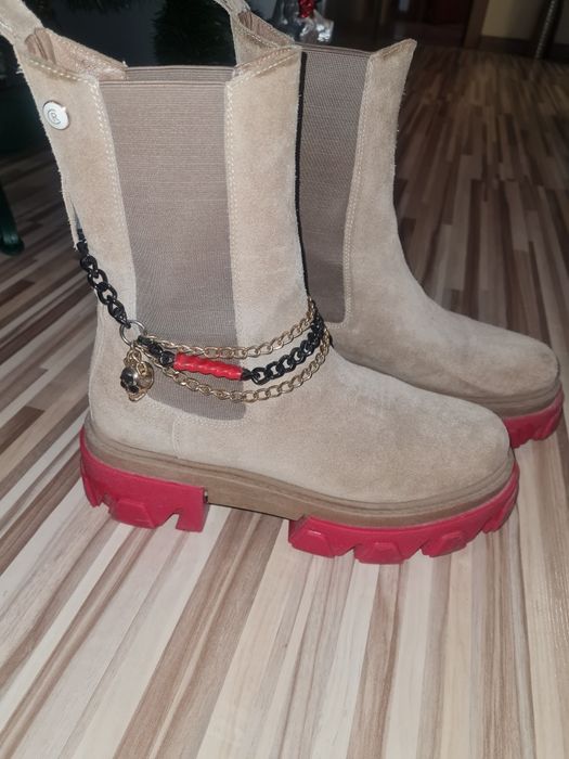 Боти Carinii 37-38 номер