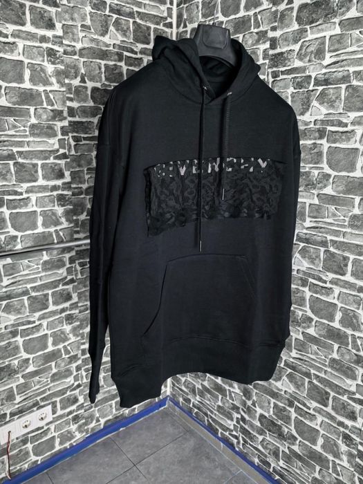 Суичъри различни марки