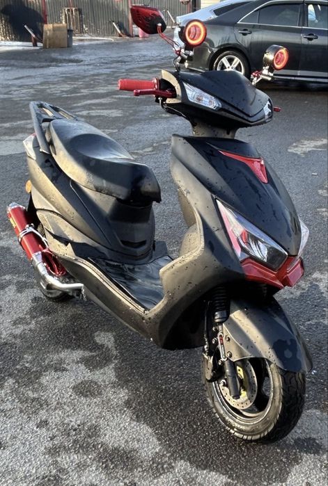 продам срочно мопед м8