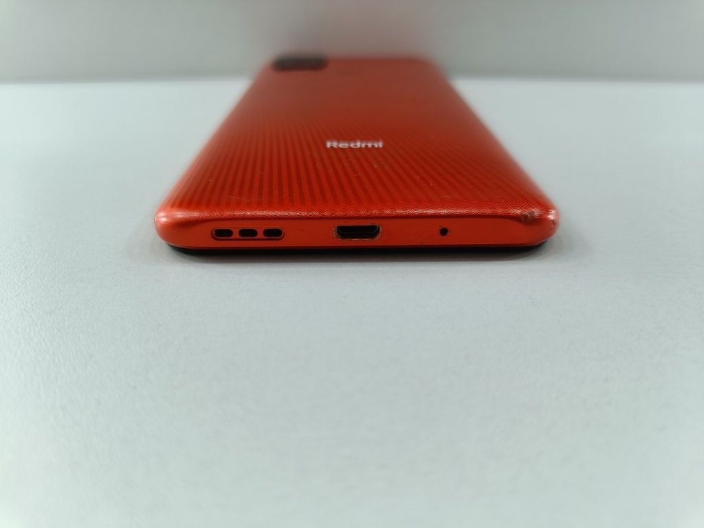 Xiaomi Redmi 9C 64 гб + чехол, телефон, смартфон