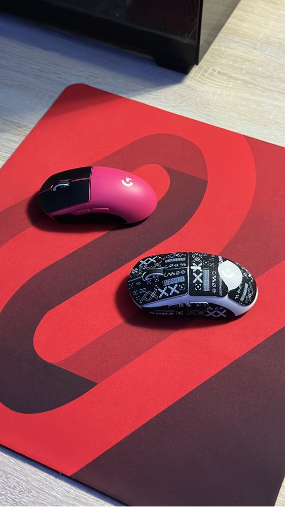 Logitech Pro X Superlight 2 Pink