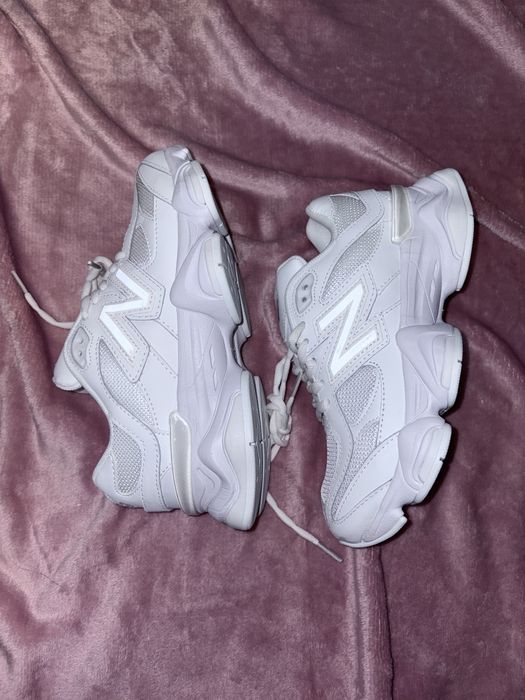Pantofi 37 New Balance 9060 Alb Albi Noi nepurtati New never worn
