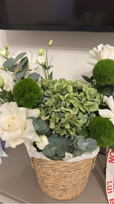 Продается букет в корзине