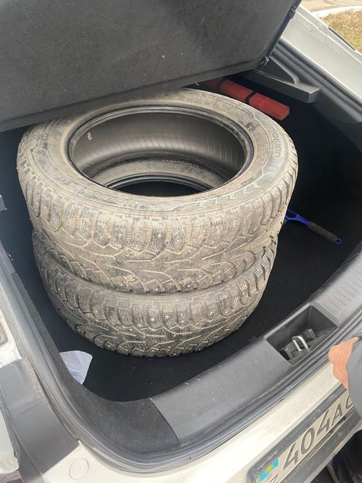 Зимняя резина состояние среднее 225,60,17