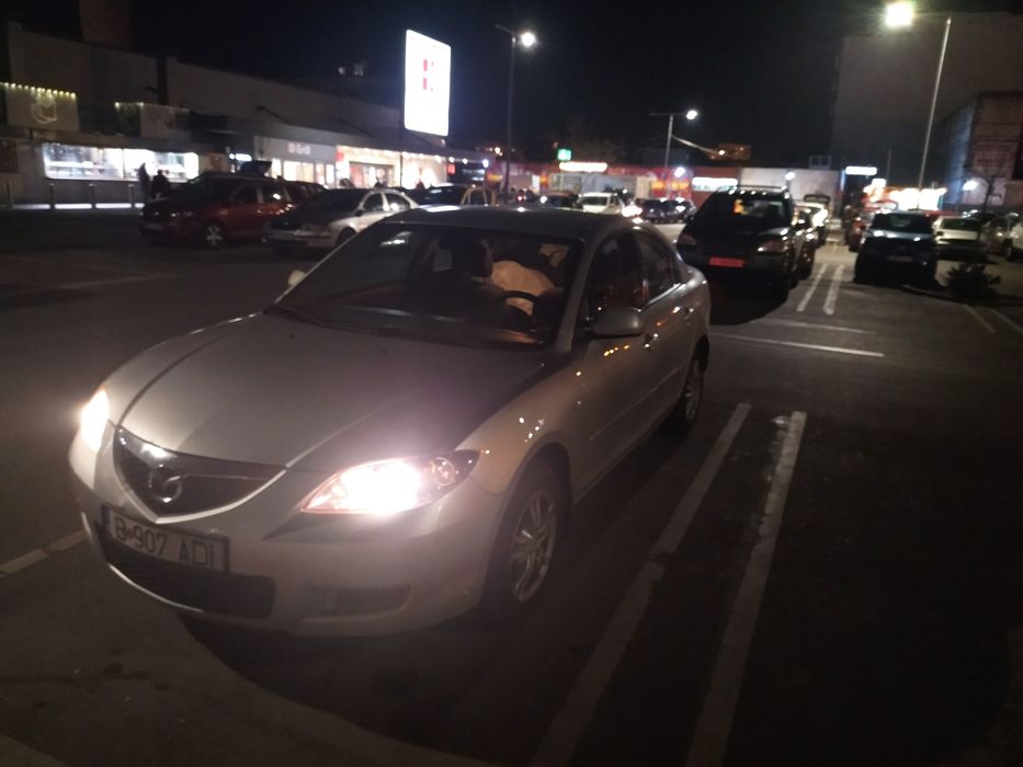 Mazda 3 sedan 1,6 benzină 2008