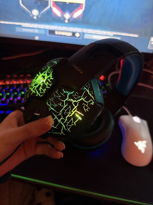 Наушники SVEN AP-U980MV черный