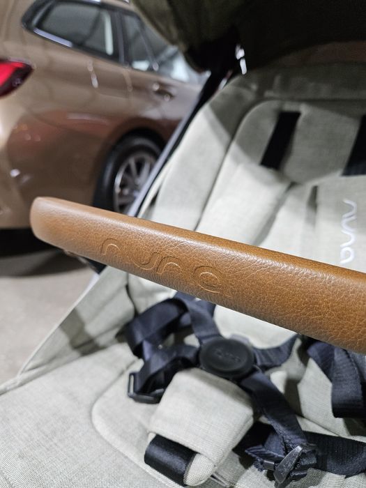 Carucior ultracompact pentru bebelusi, cu pliere automata Nuna TRVL
