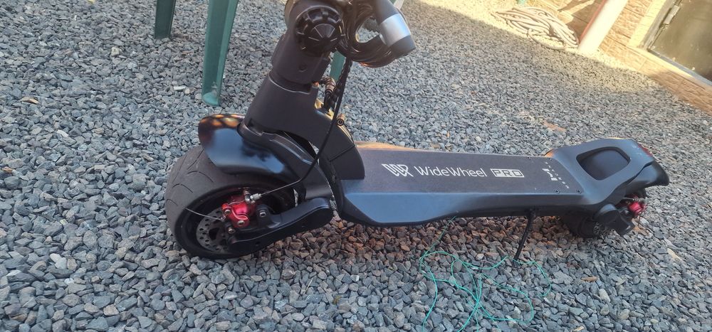 TrotinetaelectricaMERCANE WIDE WHEEL PRO