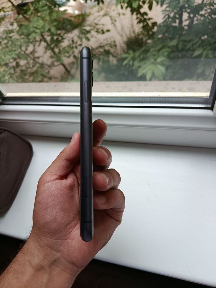 Iphone 11 64Gb ideal 93%Akb radnoy