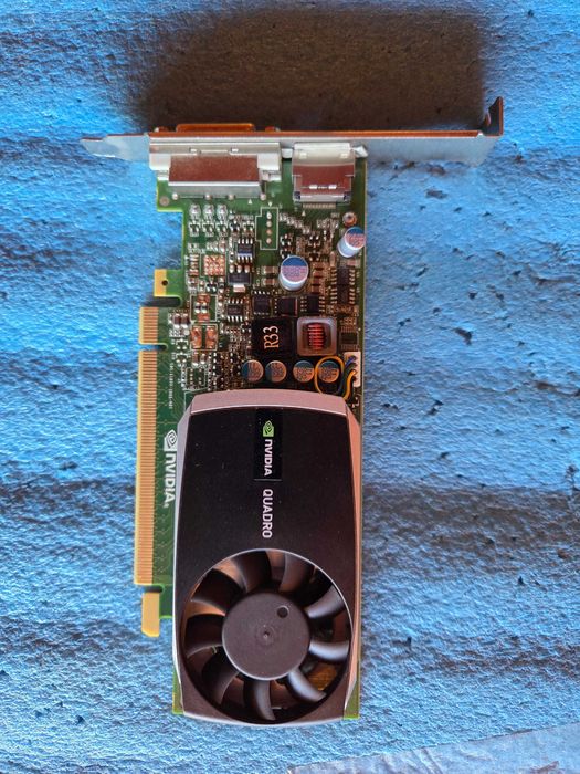 placa video NVIDIA Quadro 600 - 1 Gb